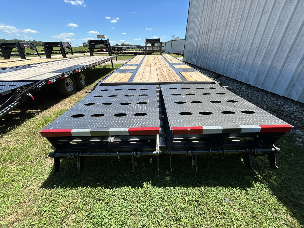 2024 ELITE 32' GOOSENECK FLATBED 30569 Photo 3