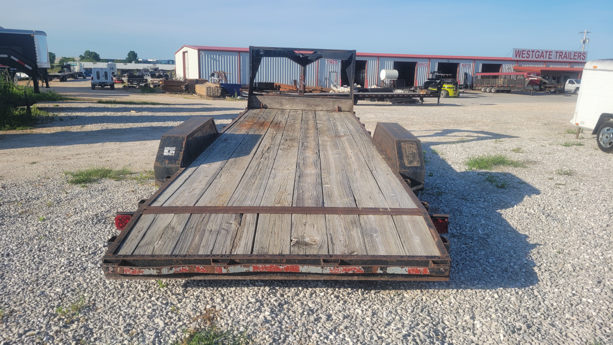 1998 R&W 22' flatbed GN 2- 5.2K AXLES 14750 Photo 2