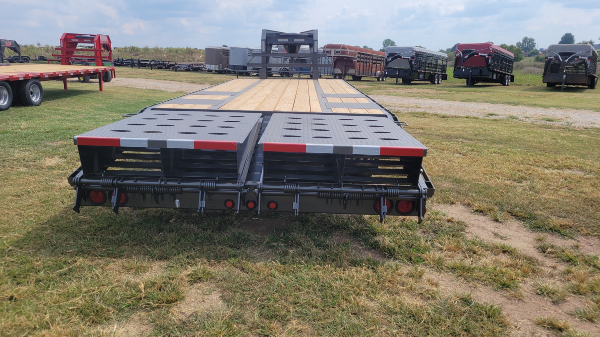 2024 ELITE 25' GN FLATBED TD 2- 10K AXLES  W/MEGA RAMPS 30662  Photo 2