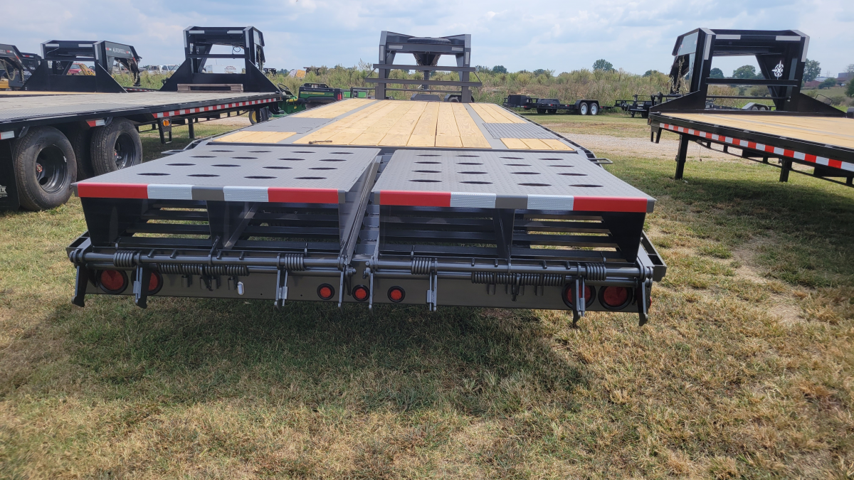 2024 ELITE 28' GN FLATBED SW 2- 7K AXLES  MEGA RAMPS 30563  Photo 2